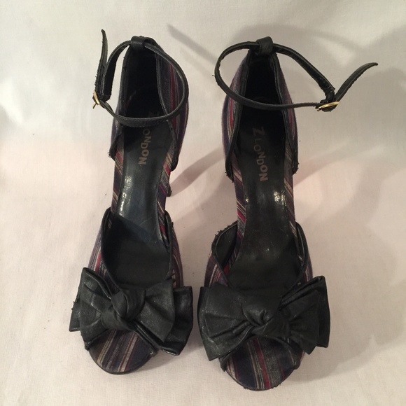 💚 Z London Blue Striped Open Toe Bow Heels Size 8 - Picture 1 of 8